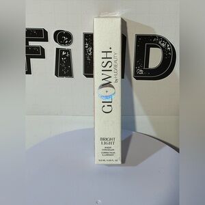 HUDA BEAUTY Glowish Bright Light Sheer Concealer